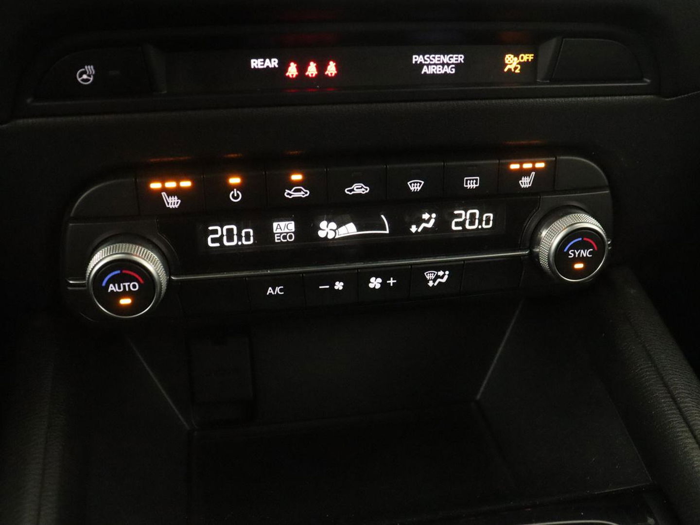 Mazda CX-5 2.0 SkyActiv-G 165 Comfort | Trekhaak | Stoelverwarming | Carplay | Full LED | Stuurverwarming | Navigatie | Keyless | Dodehoek detectie | 19'' lichtmetalen velgen