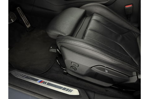 BMW 1-serie 118i M-Sport | Camera | Kuipstoelen | LED | Carplay | Virtual Cockpit | Stoel/Stuurverw. | 19''LMV