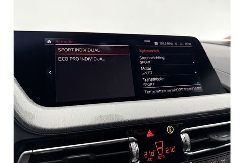 BMW 1-serie 118i M-Sport | Camera | Kuipstoelen | LED | Carplay | Virtual Cockpit | Stoel/Stuurverw. | 19''LMV