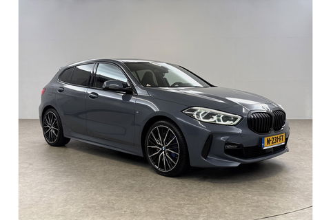 BMW 1-serie 118i M-Sport | Camera | Kuipstoelen | LED | Carplay | Virtual Cockpit | Stoel/Stuurverw. | 19''LMV