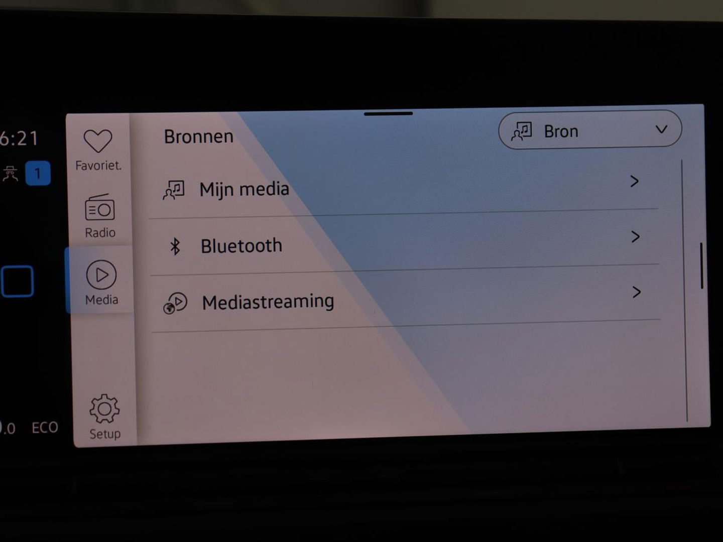 Volkswagen Golf 1.4 eHybrid Style | Camera | Massage | Carplay | Memory | Sfeerverlichting | Adaptive cruise | Keyless | Navigatie | Full LED | Digital Cockpit