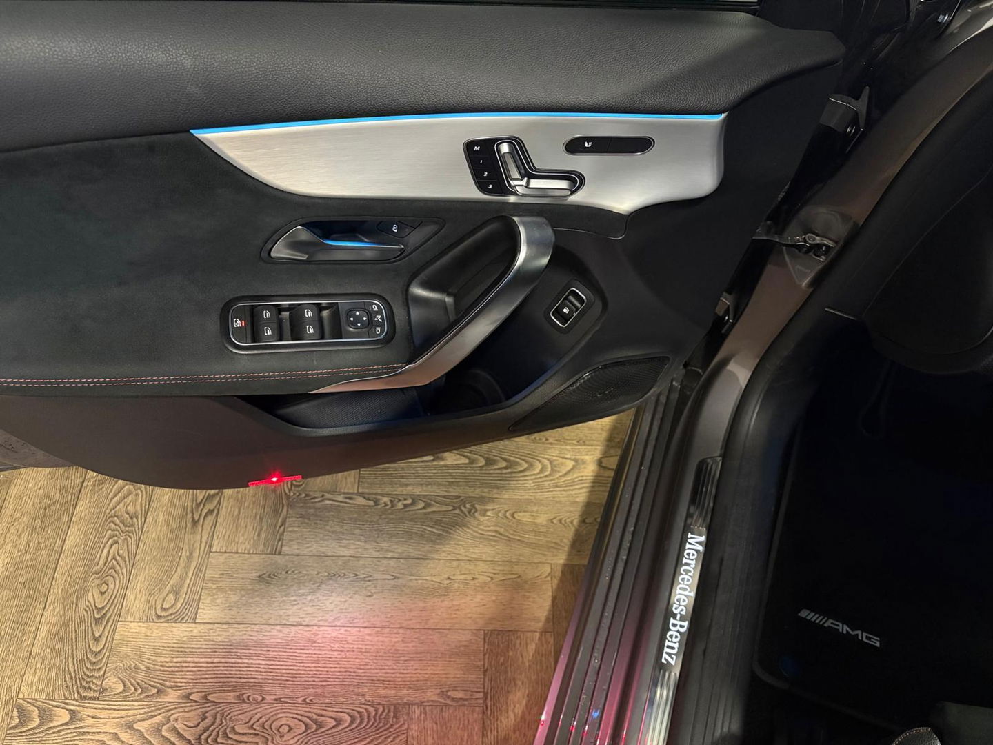 Mercedes-Benz A-Klasse 250 e AMG PANO HUD MEMORY VOL'