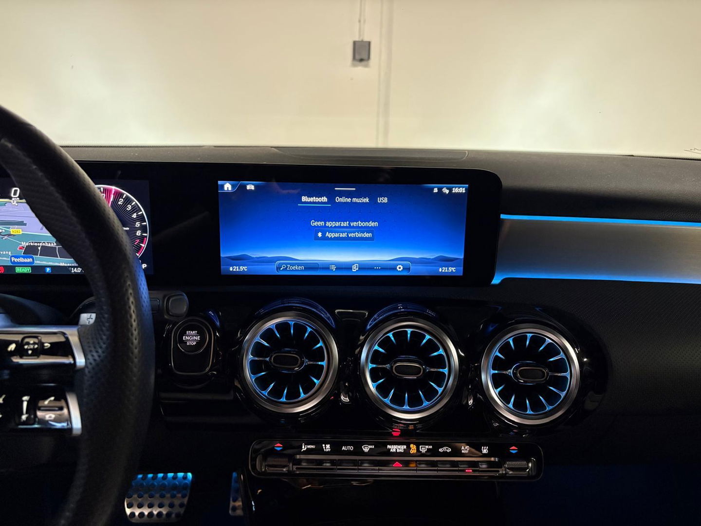 Mercedes-Benz A-Klasse 250 e AMG PANO HUD MEMORY VOL'