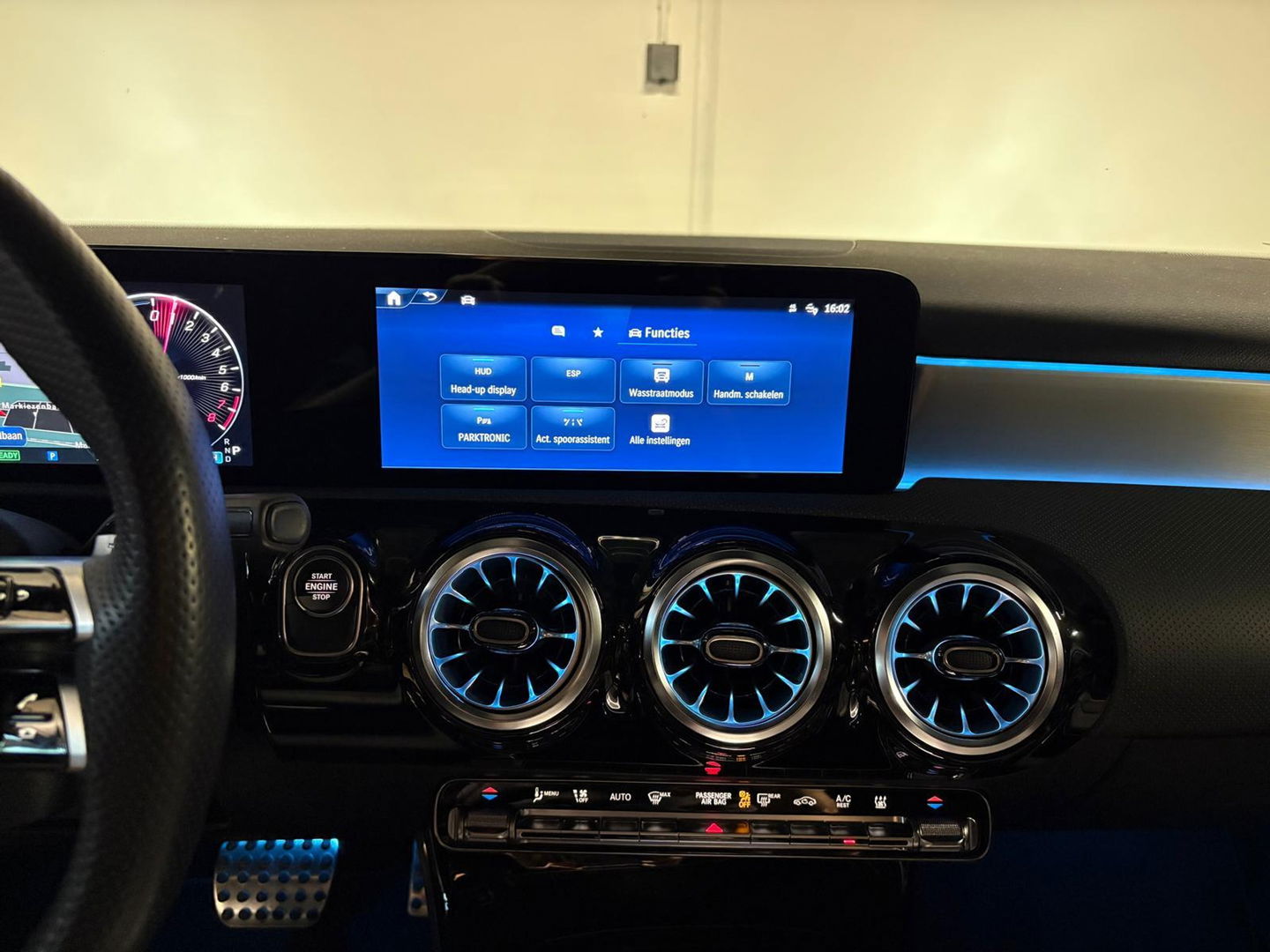 Mercedes-Benz A-Klasse 250 e AMG PANO HUD MEMORY VOL'
