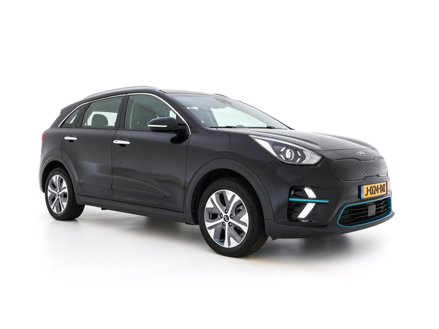 Kia e-Niro DynamicLine 64 kWh [ 3-Fase ] (INCL-BTW)  Aut. *LEATHER-FABRIC | NAVI-FULLMAP | AMBIENT-LIGHT | DAB+ | ADAPTIVE-CRUISE | CAMERA | HEATED-COMFORTSEATS | KEYLESS | DIGI-COCKPIT | SHIFT-PADDLES | CARPLAY | 17"ALU*