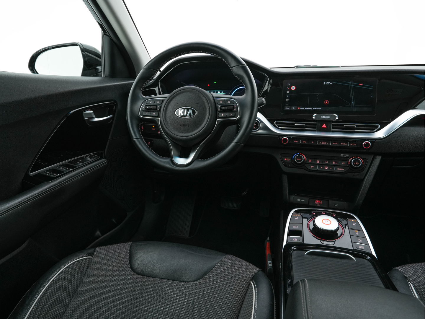 Kia e-Niro DynamicLine 64 kWh [ 3-Fase ] (INCL-BTW)  Aut. *LEATHER-FABRIC | NAVI-FULLMAP | AMBIENT-LIGHT | DAB+ | ADAPTIVE-CRUISE | CAMERA | HEATED-COMFORTSEATS | KEYLESS | DIGI-COCKPIT | SHIFT-PADDLES | CARPLAY | 17"ALU*