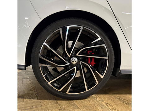 Volkswagen Golf 2.0 TSI GTI PANO CAM'