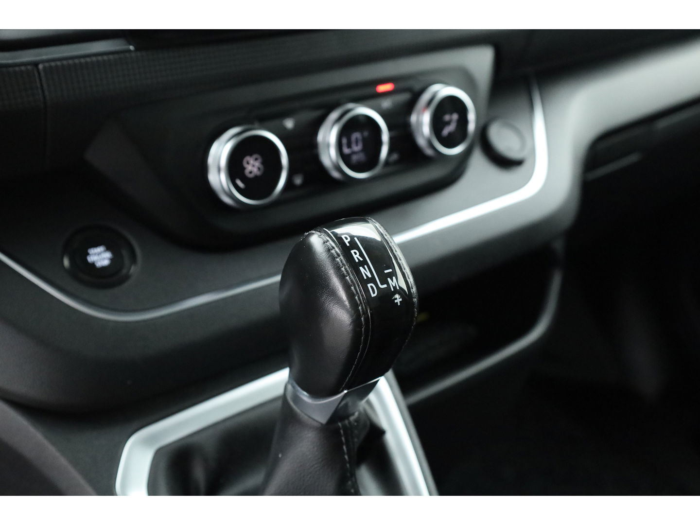 Renault Trafic 2.0 dCi 170pk-Automaat L2H1 Dubb. Cab. Luxe | Cruise | Camera | Stoelverw. | PDC V+A | DAB
