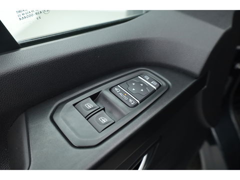 Renault Trafic 2.0 dCi 170pk-Automaat L2H1 Dubb. Cab. Luxe | Cruise | Camera | Stoelverw. | PDC V+A | DAB
