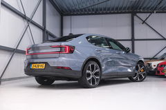 Polestar 2 Long Range Dual Motor Launch Edition 78kWh | 360 cam | Panorama | Trekhaak | CarPlay | Dealer OH | LED | Stoel + stuurwiel verwa