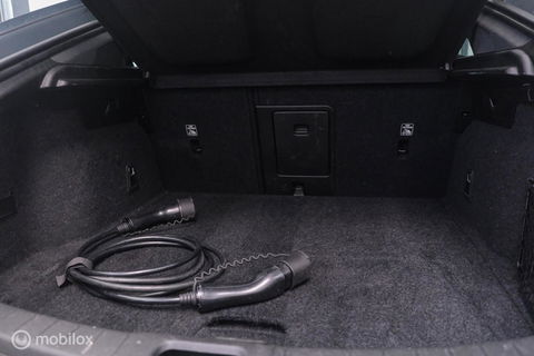 Polestar 2 Long Range Dual Motor Launch Edition 78kWh | 360 cam | Panorama | Trekhaak | CarPlay | Dealer OH | LED | Stoel + stuurwiel verwa