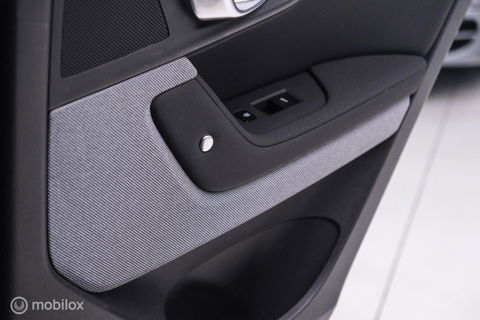 Polestar 2 Long Range Dual Motor Launch Edition 78kWh | 360 cam | Panorama | Trekhaak | CarPlay | Dealer OH | LED | Stoel + stuurwiel verwa