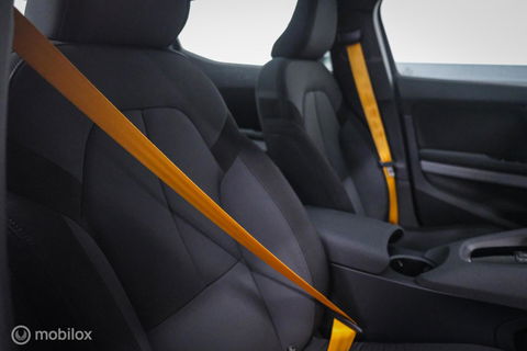 Polestar 2 Long Range Dual Motor Launch Edition 78kWh | 360 cam | Panorama | Trekhaak | CarPlay | Dealer OH | LED | Stoel + stuurwiel verwa