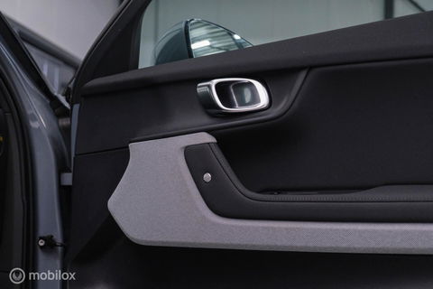 Polestar 2 Long Range Dual Motor Launch Edition 78kWh | 360 cam | Panorama | Trekhaak | CarPlay | Dealer OH | LED | Stoel + stuurwiel verwa