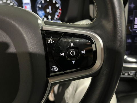 Volvo V60 2.0 B4 R-Design Pano Carplay Trekh. Autopilot NAP