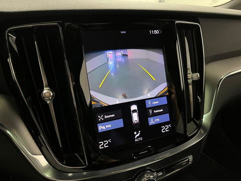 Volvo V60 2.0 B4 R-Design Pano Carplay Trekh. Autopilot NAP