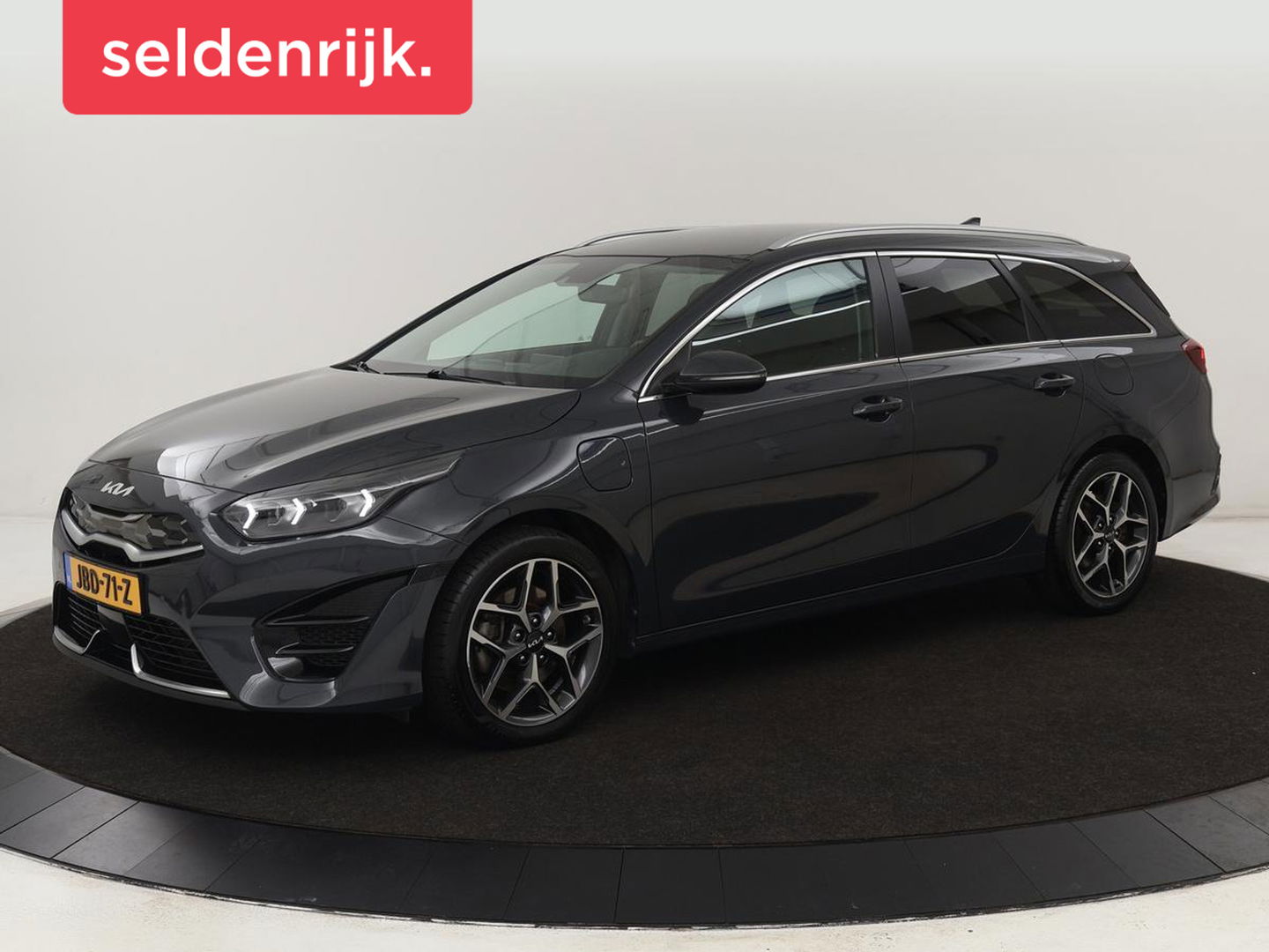 Kia Ceed Sportswagon 1.6 GDI PHEV ExecutiveLine | Automaat | Camera | Cruise control | Climate control | LMV 17 inch | LED | Stuurverwarming | Stoelverwarming | Lane assist | Navigatie
