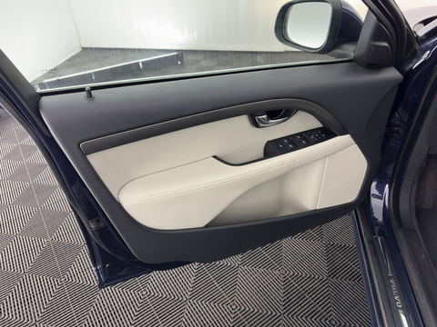 Volvo V70 2.0 D4 Summum *PANO | LUXURY-LEATHER | BI-XENON | MEMORY-PACK | NAVI-FULLMAP | CAMERA | HEATED-COMFORTSEATS | PRIVACY-GLASS | PDC | ECC | CRUISE | TOWBAR | 17''ALU*