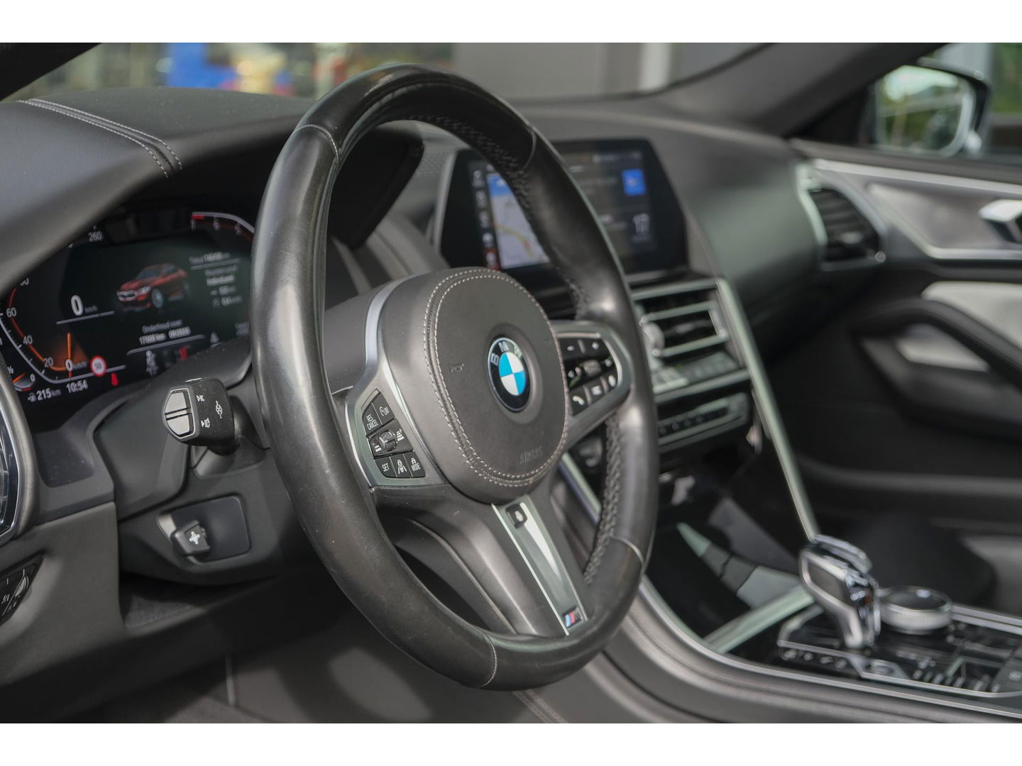 BMW 8 Serie Gran Coupé 840i 333pk M-sport xDrive Panoramadak M8 seats Bowers&Wilkins Stoelkoeling Aventurin Rot 20" LMV