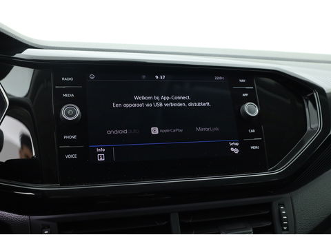 Volkswagen T-Cross 1.0 TSI Style DSG | Camera | Adapt. Cruise | Trekhaak | Beats | LED | Dodehoekdet. | 18'' | Keyless