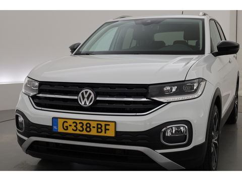 Volkswagen T-Cross 1.0 TSI Style DSG | Camera | Adapt. Cruise | Trekhaak | Beats | LED | Dodehoekdet. | 18'' | Keyless
