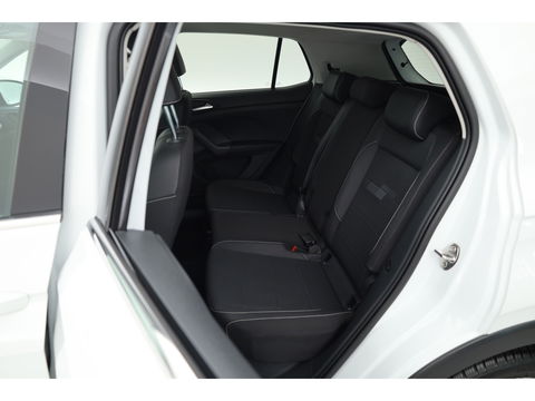 Volkswagen T-Cross 1.0 TSI Style DSG | Camera | Adapt. Cruise | Trekhaak | Beats | LED | Dodehoekdet. | 18'' | Keyless
