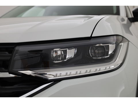 Volkswagen T-Cross 1.0 TSI Style DSG | Camera | Adapt. Cruise | Trekhaak | Beats | LED | Dodehoekdet. | 18'' | Keyless