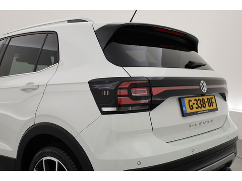 Volkswagen T-Cross 1.0 TSI Style DSG | Camera | Adapt. Cruise | Trekhaak | Beats | LED | Dodehoekdet. | 18'' | Keyless