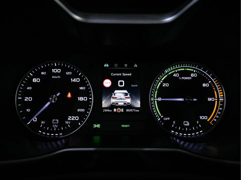 MG ZS EV Luxury 45 kWh {SOH-90 %} (INCL-BTW) Aut. *PANO | LUXURY-LEATHER | CCS-FASTLOADER | KEYLESS | NAVI-FULLMAP | ADAPTIVE-CRUISE | CAMERA | HEATED-SPORTSEATS | CARPLAY | BLINDSPOT | DAB | LANE-ASSIST | PRIVACY-GLASS | 17"