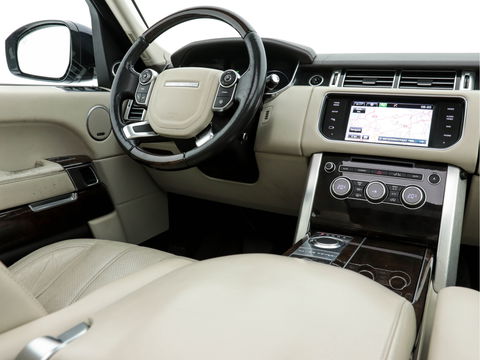 Land Rover Range Rover 3.0 TDV6 Vogue Aut. *PANO | LUXURY-LEATHER | NAVI-FULLMAP | DIGI-COCKPIT | SURROUND-VIEW | BI-XENON | MERIDIAN-AUDIO | MEMORY-PACK | AIR SUSPENSION | HEATED-COMFORTSEATS | SHIFT-PADDLES | 20"ALU*