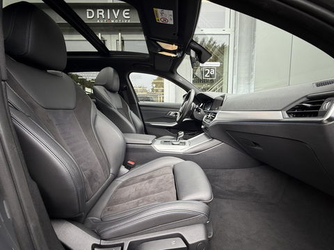 BMW 3 Serie Touring 330e High Ex. M-sport plus|SOH98%|Pano|Laser|CoPilot|HiFi|Trekhaak|Dravit grey