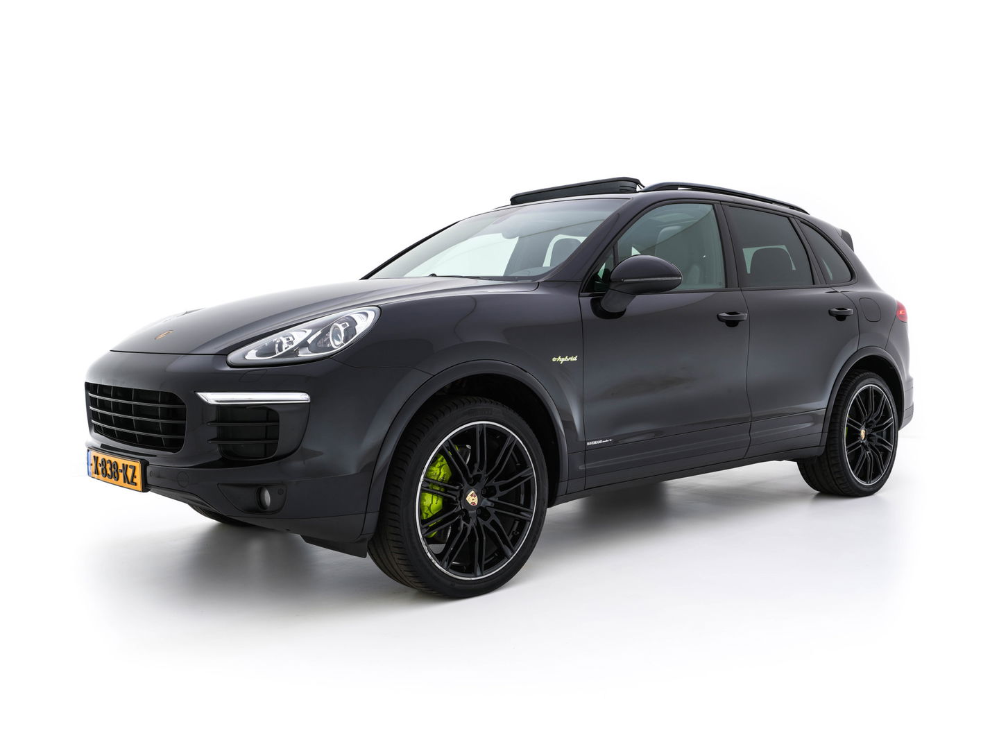 Porsche Cayenne 3.0 S E-Hybrid (INCL-BTW) *PANO | LUXURY-LEATHER | BI-XENON | BOSE-SOUND | MEMORY-PACK | HEATED-COMFORTSEATS | PRIVACY-GLASS | CAMERA | NAVI-FULLMAP | ECC | PDC | CRUISE | 21''ALU*