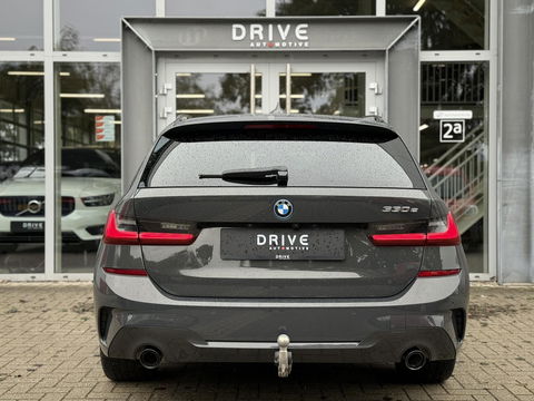 BMW 3 Serie Touring 330e High Ex. M-sport plus|SOH98%|Pano|Laser|CoPilot|HiFi|Trekhaak|Dravit grey