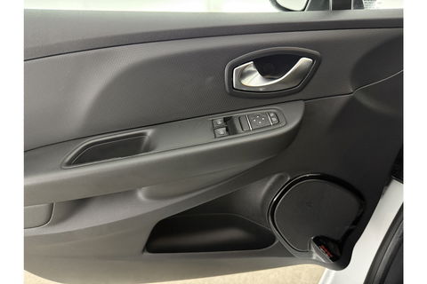 Renault Clio 0.9 TCe Zen Estate | LED | Cruise | Navigatie | Parkeersens. | 16''LMV