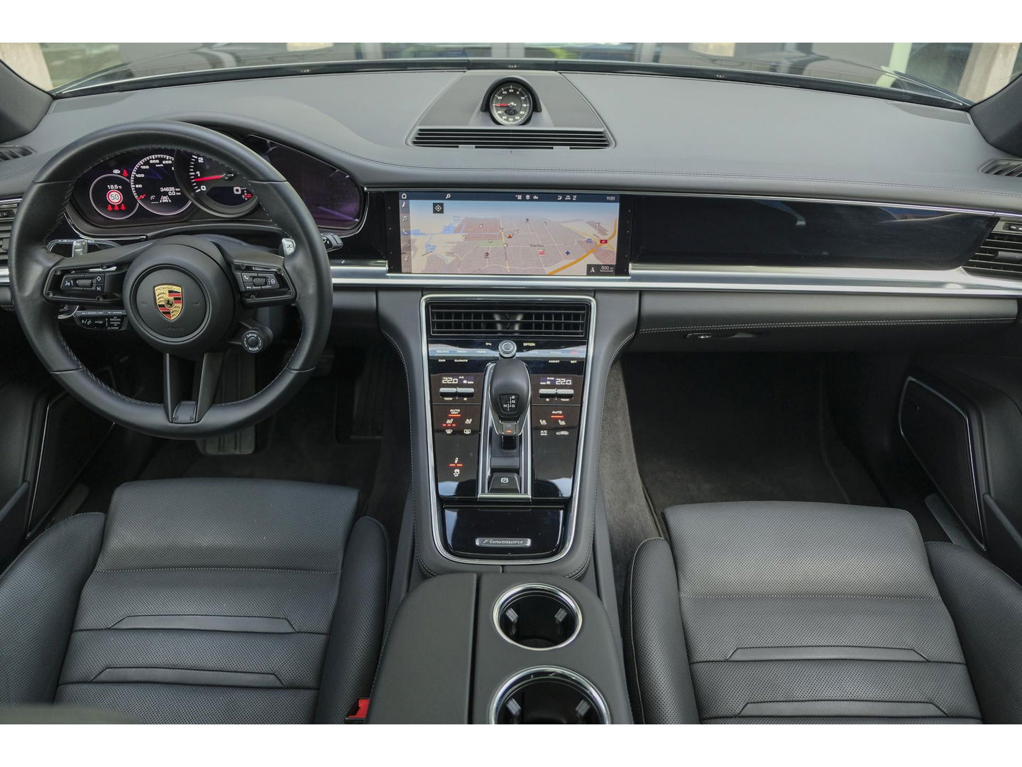 Porsche Panamera Sport Turismo 4 2.9 V6 330pk Sport design Adaptieve sportstoelen Sportuitlaat Luchtvering Stoelkoeling Bose Adaptive cruise 21" LMV