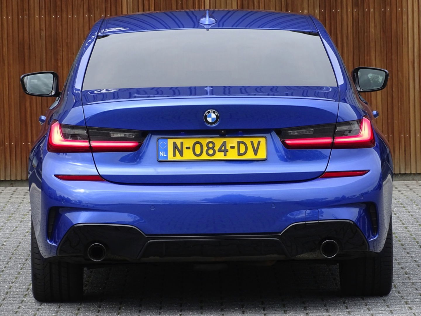BMW 3-serie 330e 292PK M-sport Individual / Laser *NAP*