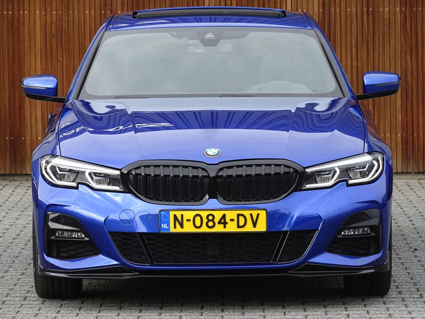 BMW 3-serie 330e 292PK M-sport Individual / Laser *NAP*