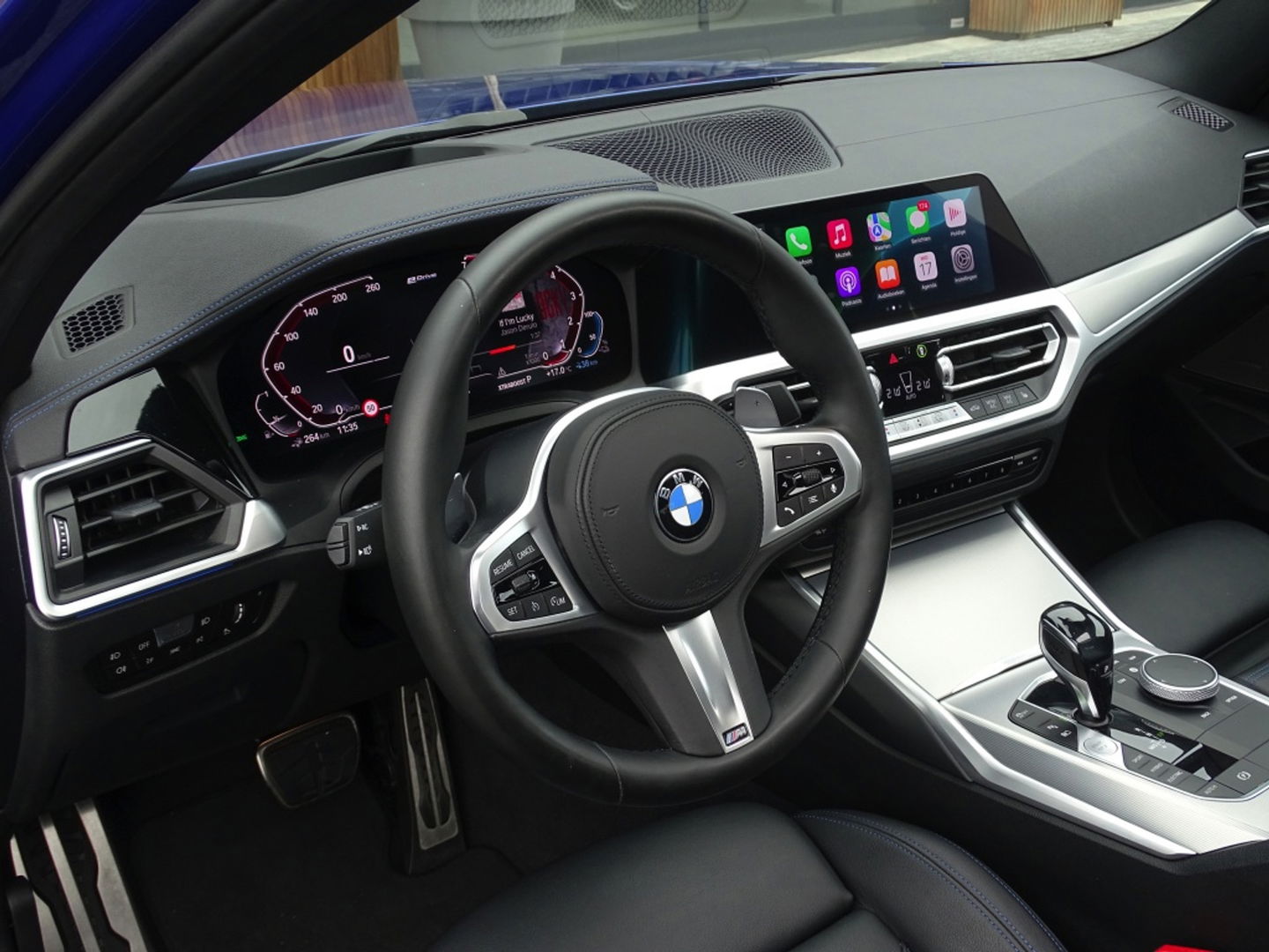 BMW 3-serie 330e 292PK M-sport Individual / Laser *NAP*