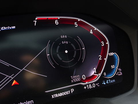 BMW 3-serie 330e 292PK M-sport Individual / Laser *NAP*