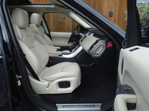 Land Rover Range Rover Sport 3.0 TDV6 259PK automaat / HSE Dynamic *NAP*