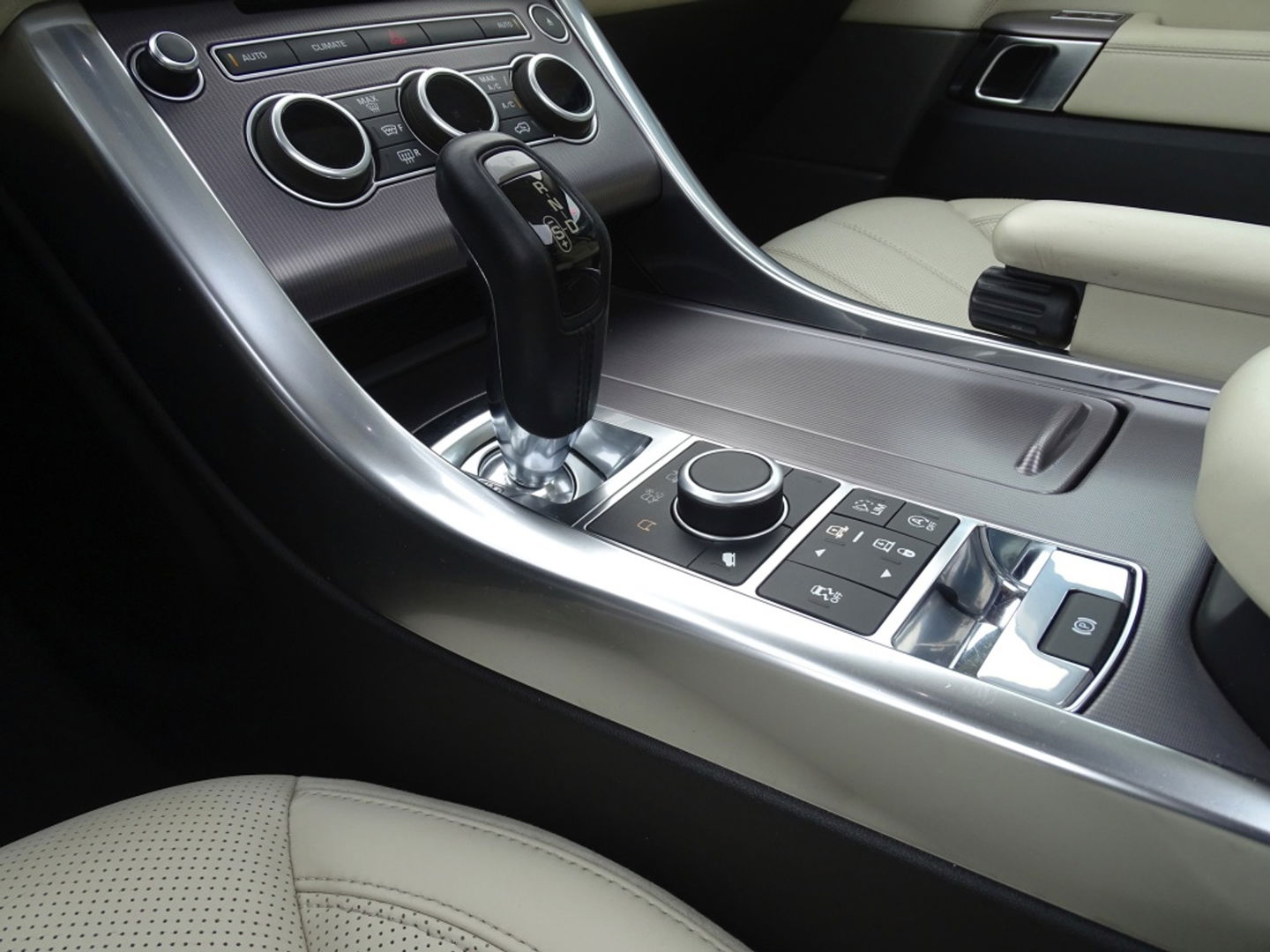 Land Rover Range Rover Sport 3.0 TDV6 259PK automaat / HSE Dynamic *NAP*