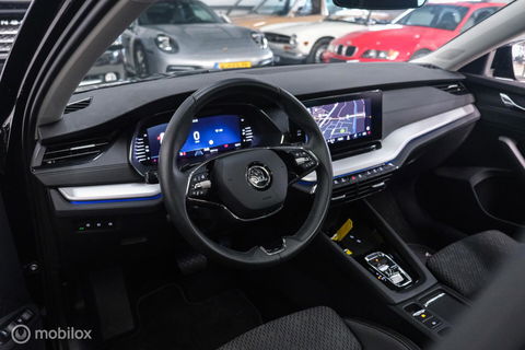 Škoda Octavia Combi 1.4 TSI iV PHEV Sportline Business | Panorama | VC | ambiance | Adaptive | Massage | Stoel + stuurwiel verwarming |