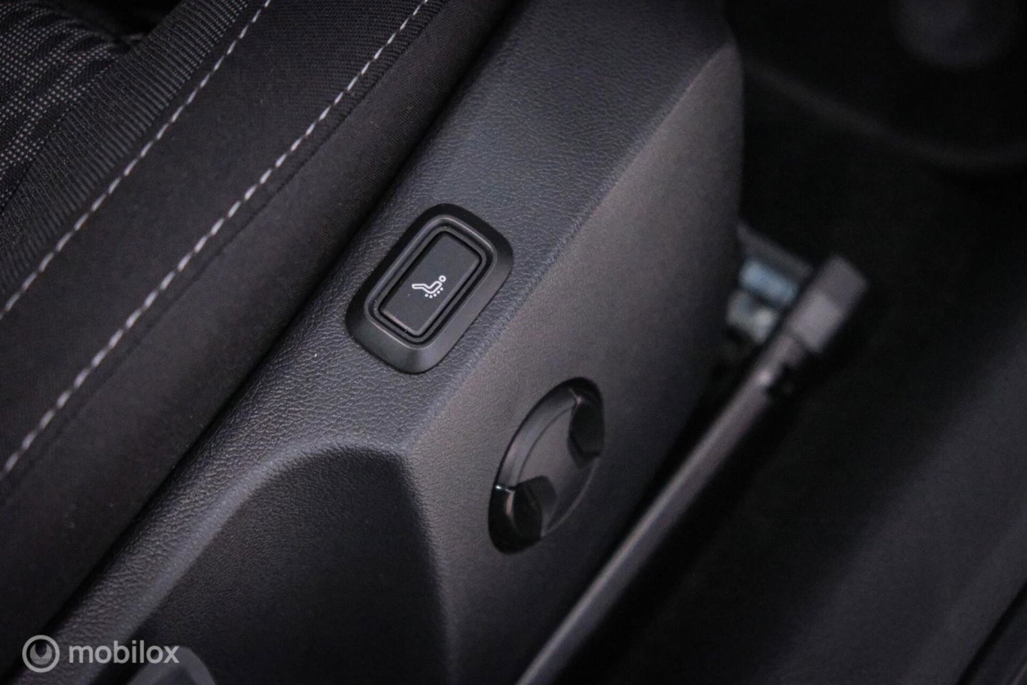 Škoda Octavia Combi 1.4 TSI iV PHEV Sportline Business | Panorama | VC | ambiance | Adaptive | Massage | Stoel + stuurwiel verwarming |