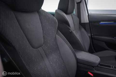 Škoda Octavia Combi 1.4 TSI iV PHEV Sportline Business | Panorama | VC | ambiance | Adaptive | Massage | Stoel + stuurwiel verwarming |
