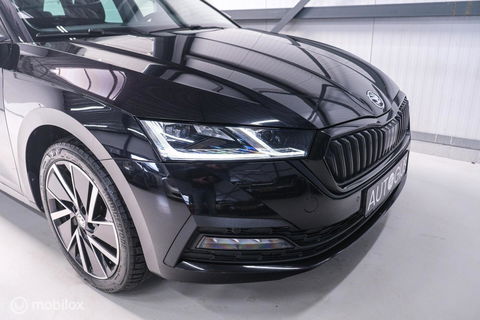 Škoda Octavia Combi 1.4 TSI iV PHEV Sportline Business | Panorama | VC | ambiance | Adaptive | Massage | Stoel + stuurwiel verwarming |