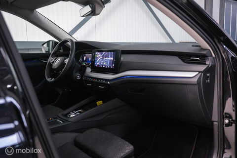 Škoda Octavia Combi 1.4 TSI iV PHEV Sportline Business | Panorama | VC | ambiance | Adaptive | Massage | Stoel + stuurwiel verwarming |