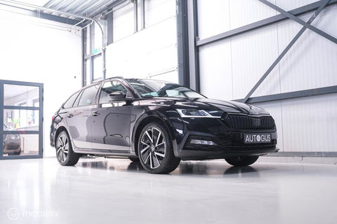 Škoda Octavia Combi 1.4 TSI iV PHEV Sportline Business | Panorama | VC | ambiance | Adaptive | Massage | Stoel + stuurwiel verwarming |