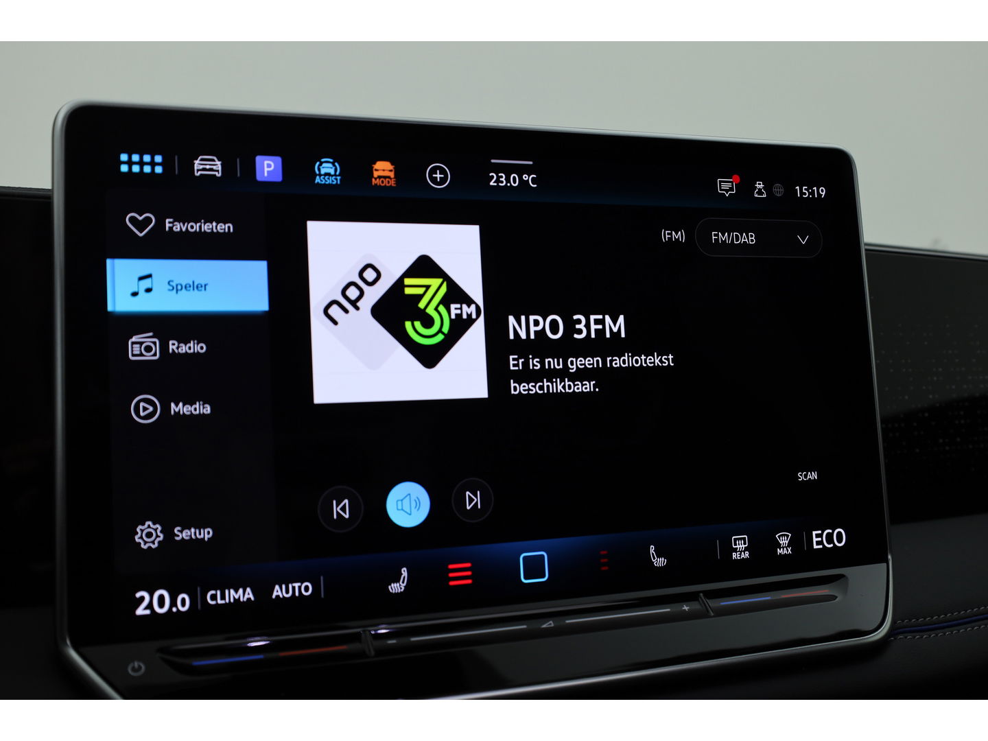 Volkswagen Tiguan 1.5 eHybrid R-Line Black Style | Pano | Massage | Adapt. Cruise | IQ. Light | Camera | Keyless | CarPlay