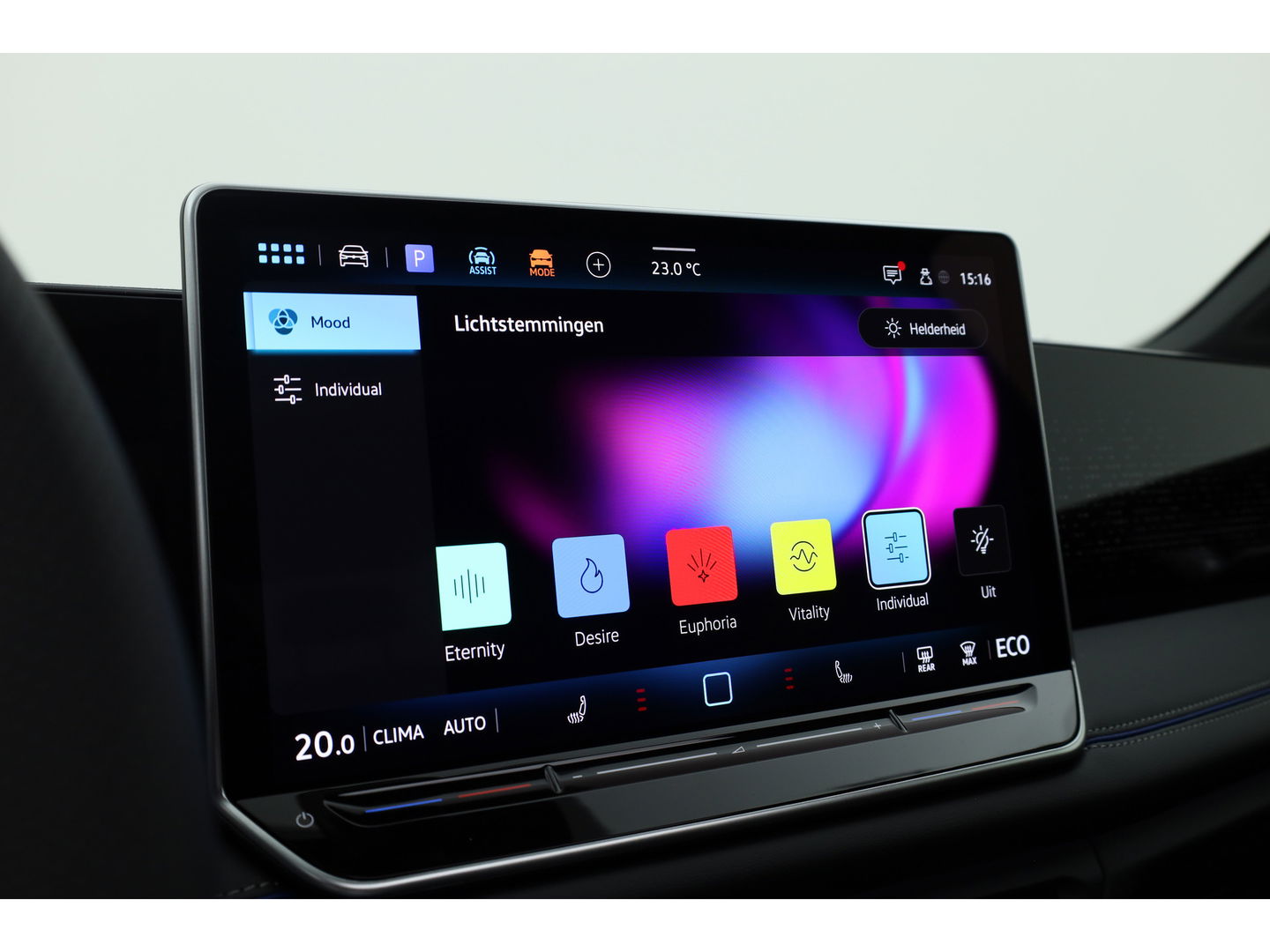 Volkswagen Tiguan 1.5 eHybrid R-Line Black Style | Pano | Massage | Adapt. Cruise | IQ. Light | Camera | Keyless | CarPlay