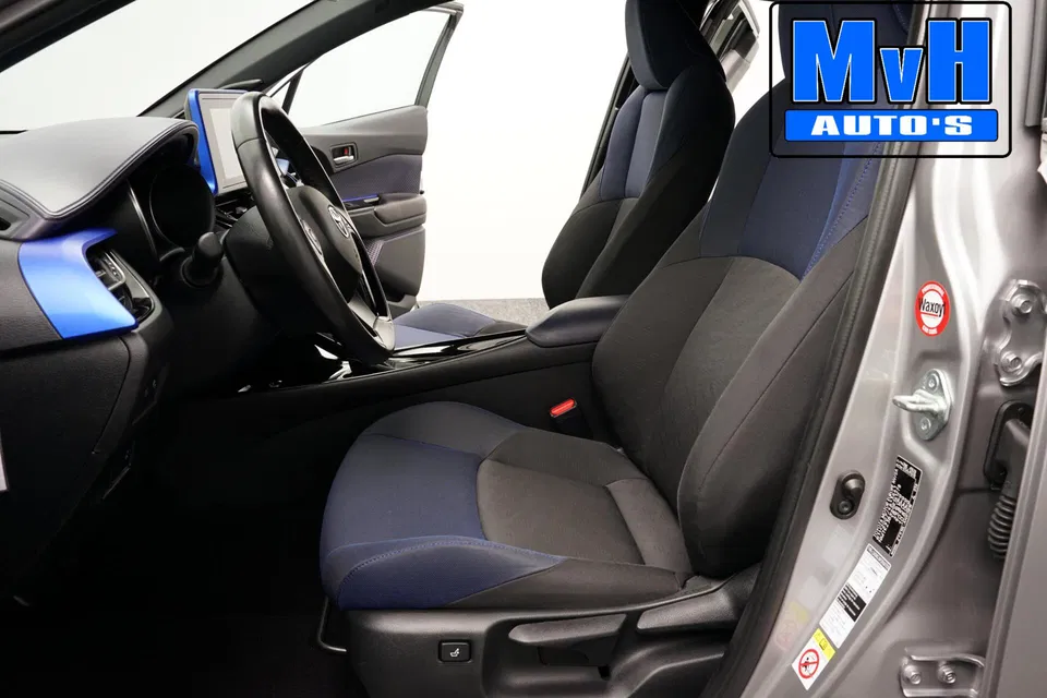 Toyota C-HR 1.8 Hybrid Bi-Tone|LUXE!|TREEPLANKEN|LED|JBL|NAP